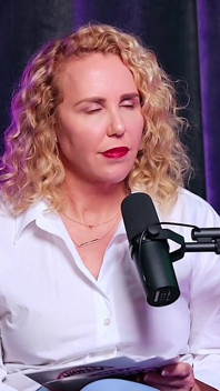 Karla Lane: 역대 가장 많은 상을 받은 플러스 사이즈 연기자 20년!