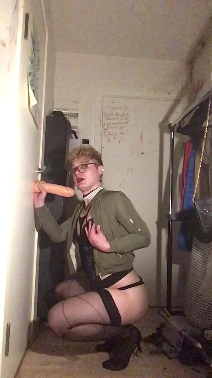 Sissy Cindy Slut: Sletterig mietje