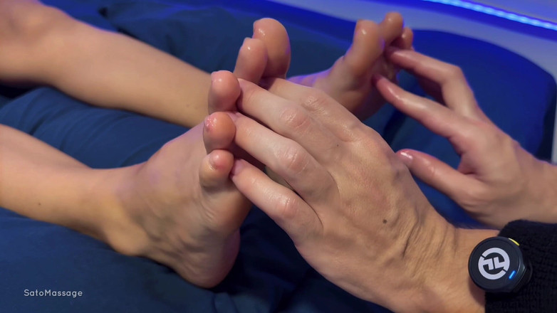 Sato Massage: Від повільного масажу до інтимної обробки ноги