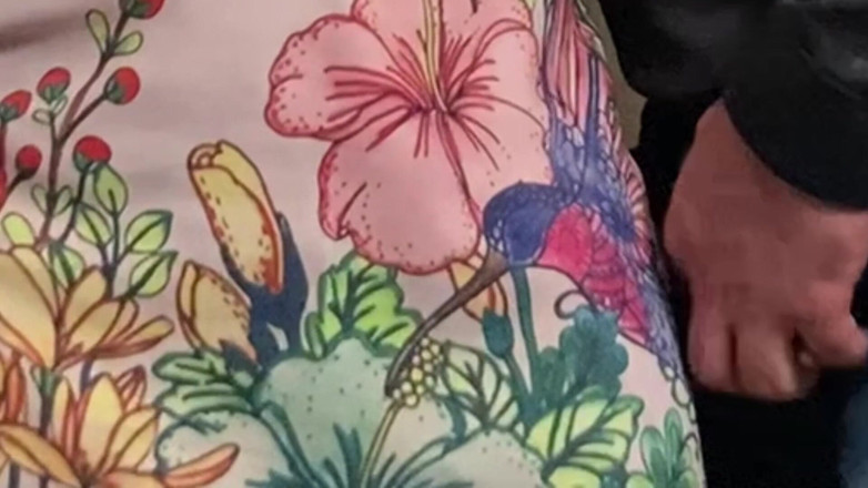 PriyaNaavya: 天哪!!老男人在地铁里给我自慰