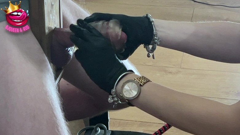 Mistress_BJQueen: Yakın çekim kadın egemenliği bardağın içinde orgazmı mahvetmek için yarağı azdırıyor