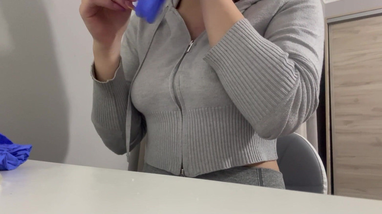 AmayaMori: मैं मेडिकल दस्ताने में लंड की जांच करता हूं 2