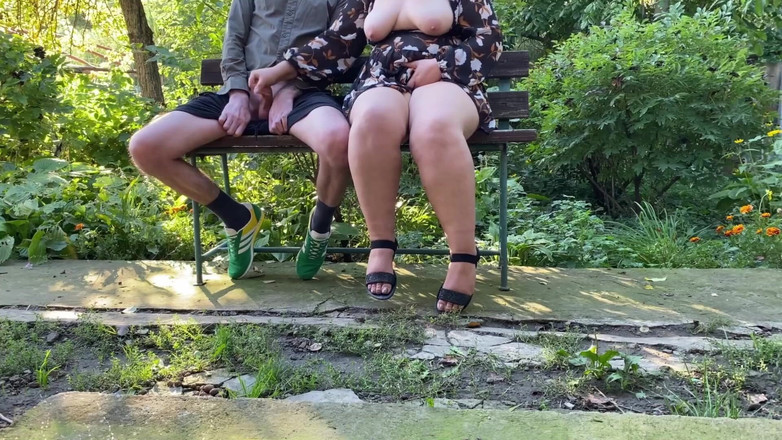 OurFetishLife: Meu sonho de ver os peitos naturais e o esperma...