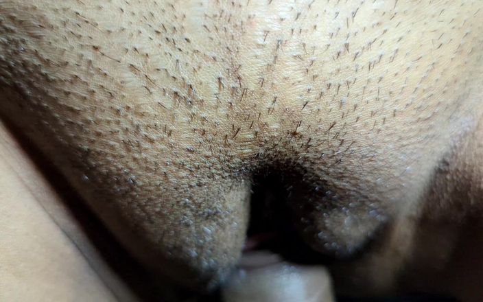 Rani Mondal: La calda rani bhabi viene scopata con il marito