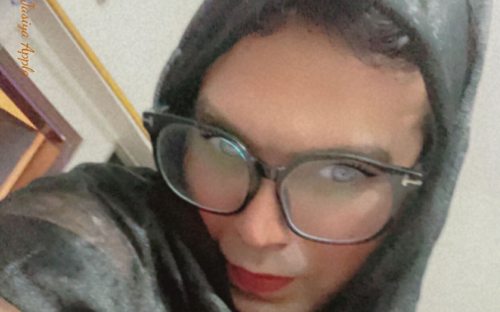 Apple00001: Efeminat, dar psihoped