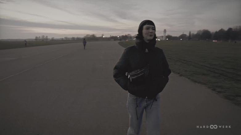 HardWerk: Ask Me Bang Delfine
