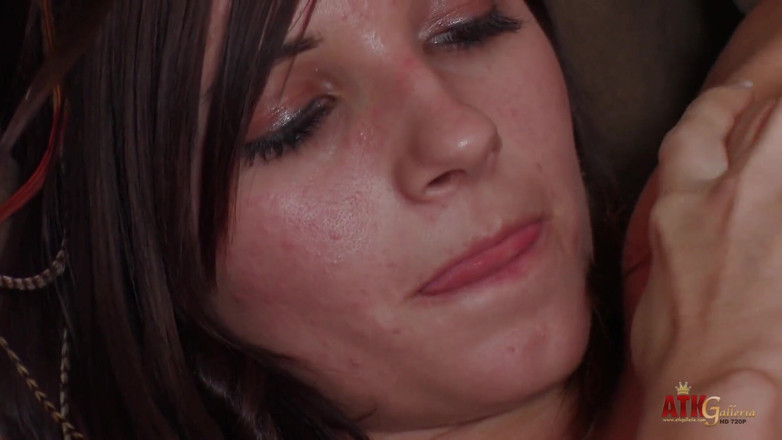 ATK Fans (Solo): Madison Spears si masturba fino all'orgasmo al casting