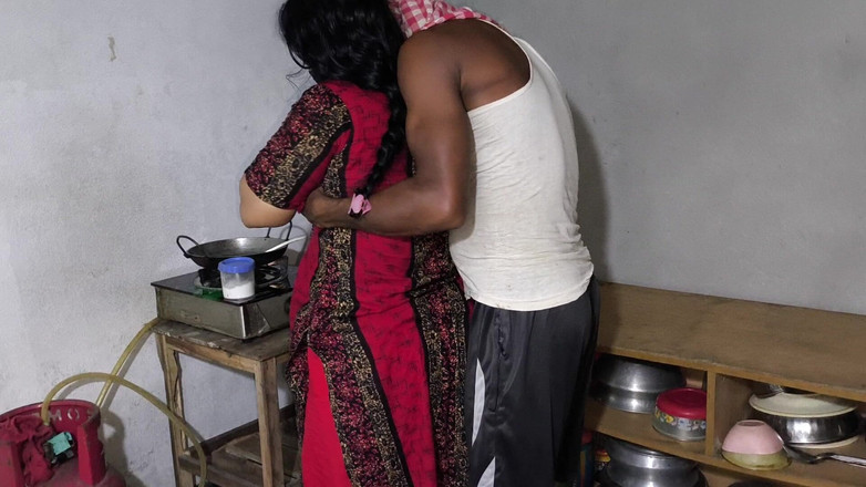 SAFI TV: Moje nevlastní teta vařila, tak jsem ji objal a začal...