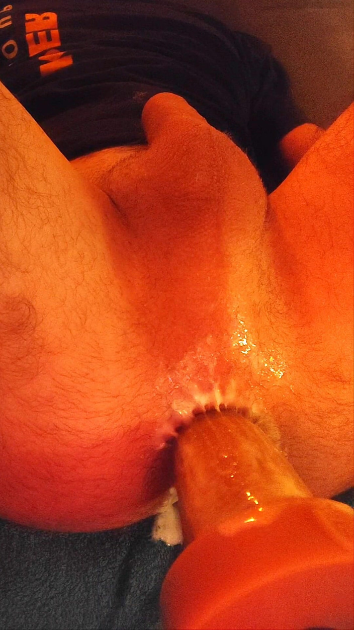 XFrenchy: Mi faccio scopare da una macchina