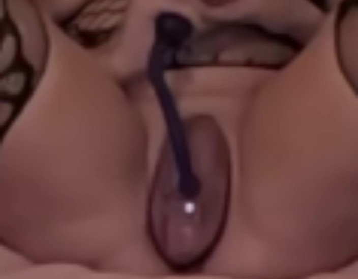 Maggie Moon: Muschi pumpen und squirting mit Nahaufnahme