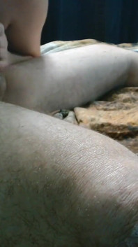 Rapidinha com amigo chupa pau