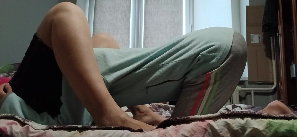 Lesbian-candys: Мої батьки думають, що я беру додаткові уроки французької зі своїм учителем