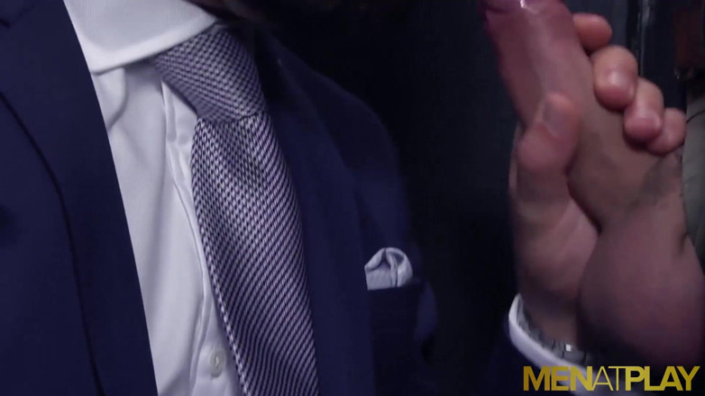Menat Play: MENATPLAY - la latina Hector De Silva scopa analmente il bel...