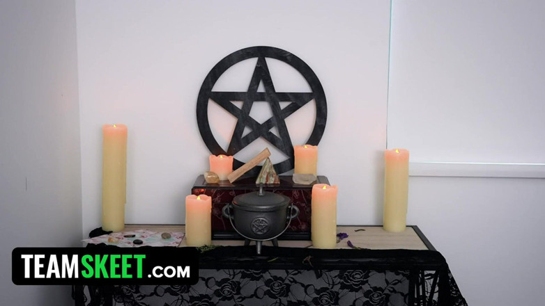 Team Skeet: Beautiful blonde teenage witch puts a spell on her bf...