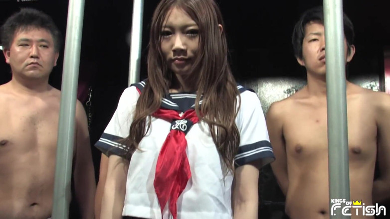 Pure Japanese adult video ( JAV): Japońska uczennica tryska i dostaje swoje pieprzone dziury rozbite w...