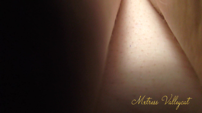 Mxtress Valleycat: Gothic Goddess Tit Worship Ritual