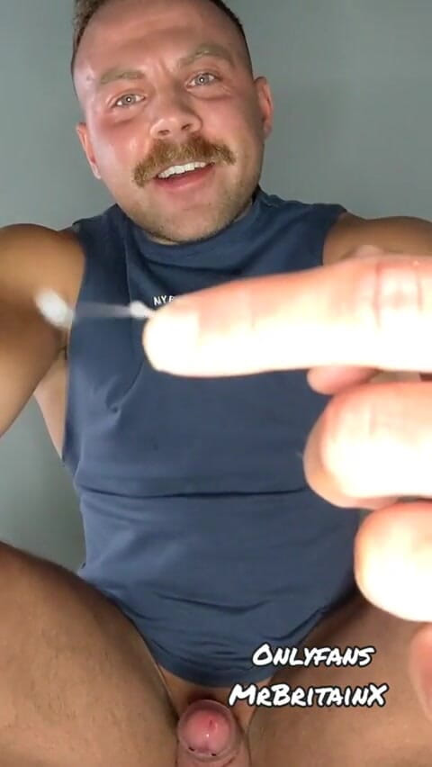 Mr Britain X: 第一人称视角手淫并射在你脸上口头上 - mrbritainx