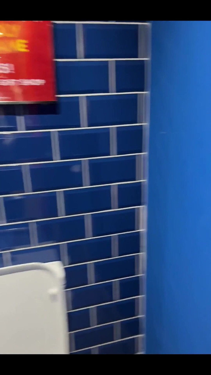 Tiffstreatsxoxo: Pisse