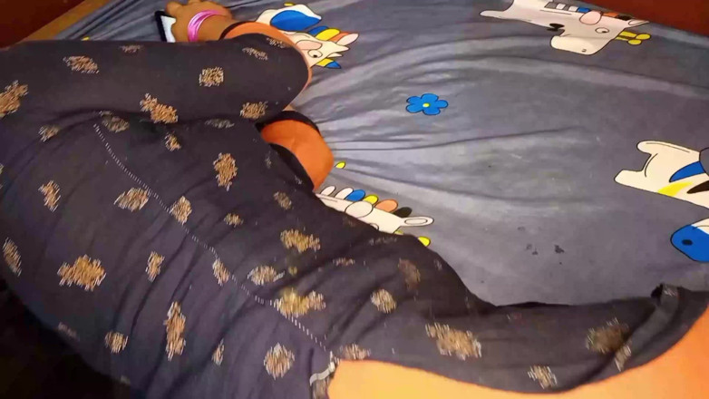 Queenrima: Caseiro village esposa trair seu marido fodido por Devar