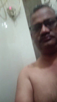 Show Nude Bottom Cock