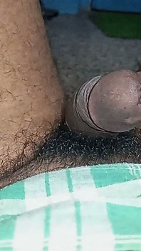 Je baise la chatte sans préservatif et je suce une grosse bite