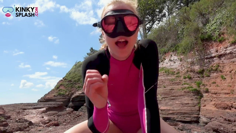 UKCuteGirl Lucy Lauren: Дайв маска, інструкція з дрочки: погладити, підкорятися і кінчити для мене