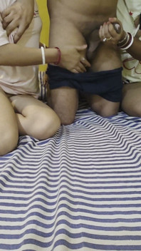 Seks threesome hot bareng pasutri dan adik tirinya