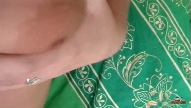 Vere Casalinghe Italia.: Acum, sex, masturbare într-o casă de curve - 2 scene în 1