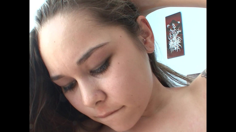 Cinema X: Sexy mladá žena šuká svého muže