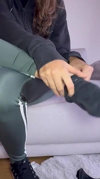 Fetiche por pés e tênis