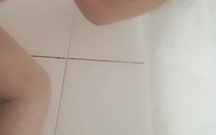 Mommy big hairy pussy: Mẹ kế cởi quần áo nóng bỏng