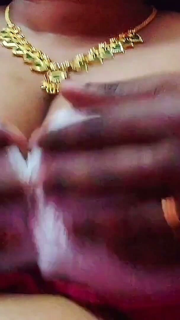 Desi Gorgeous Busty Babe Maria