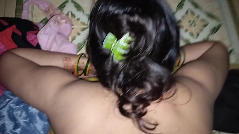 Hotbhabhi1234: Mahasiswi india dientot habis-habisan sama pacarnya di kampus