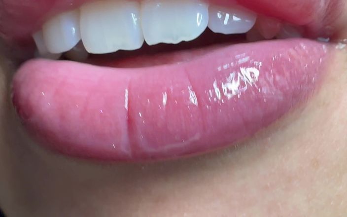 Asmr_mouth: Giantess Takes This Little Man in Her Mouth