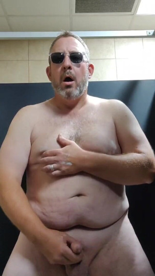 Handydick73: Cumming.