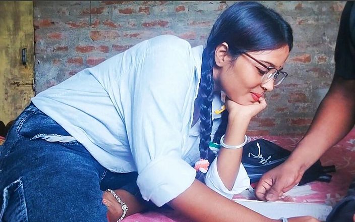 Pooja raniji: De leraar liet de kosten toe en neukte zijn student