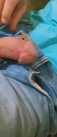 Éjaculation rapide avant de sortir chercher une grosse bite
