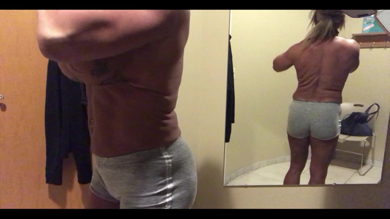 Musclemama4u: Love Taking You Into the Tanning Bed with Me