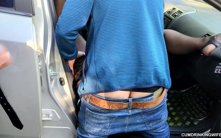 Cumdrinking Wife: Kocam döllenmiş amcığımı temiziyor - bir derleme