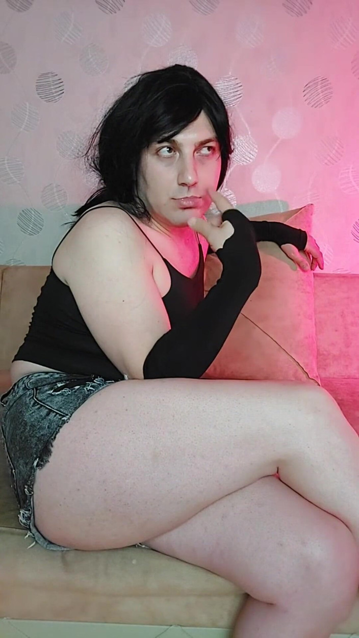 Kitty_Cross: 모든 단계의 여성 에너지