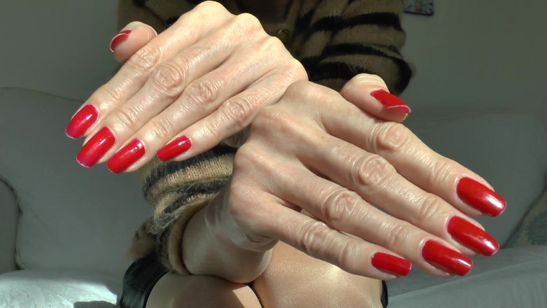 Lady Victoria Valente: 발렌타인 데이에, 나는 립스틱으로 가슴을 장식합니다, 레이디 빅토리아 발렌테