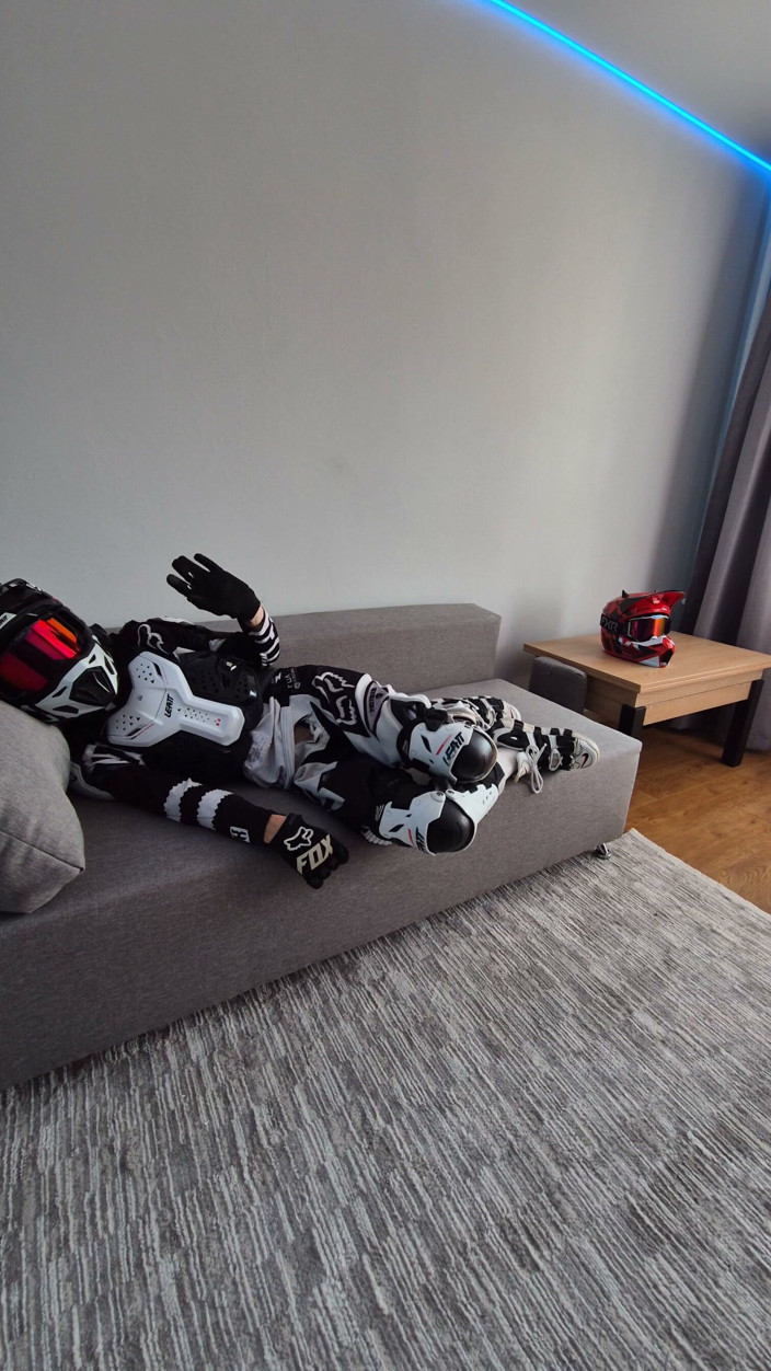 Sneakersmax98: Motorcyclist in Gear Cum Hot on Himself