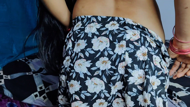 Priya-bhabi2: Desi indischer stiefbruder und stiefschwester heißer sex, super heiße stiefschwester...