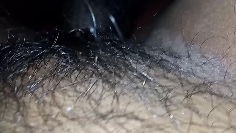 Sexy komil: पति पत्नी पूरा मजा लेती है मस्ती मस्ती रोमांटिक रोमांस नवविवाहित जोड़े देसी सेक्स