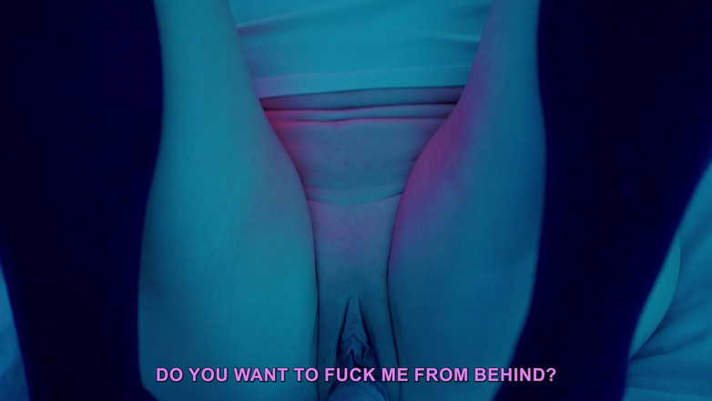 Jolie Lyon: Просмотр порно с падчерицей приводит к первому разу