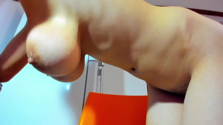 myla_angel: Sexy prsa Myla_angel se houpají a poskakují!