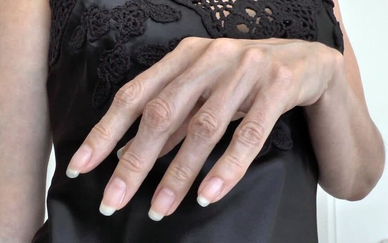 JOI Clip with Beautiful Hands and Black Silk Negligee (Lady Victoria Valente)