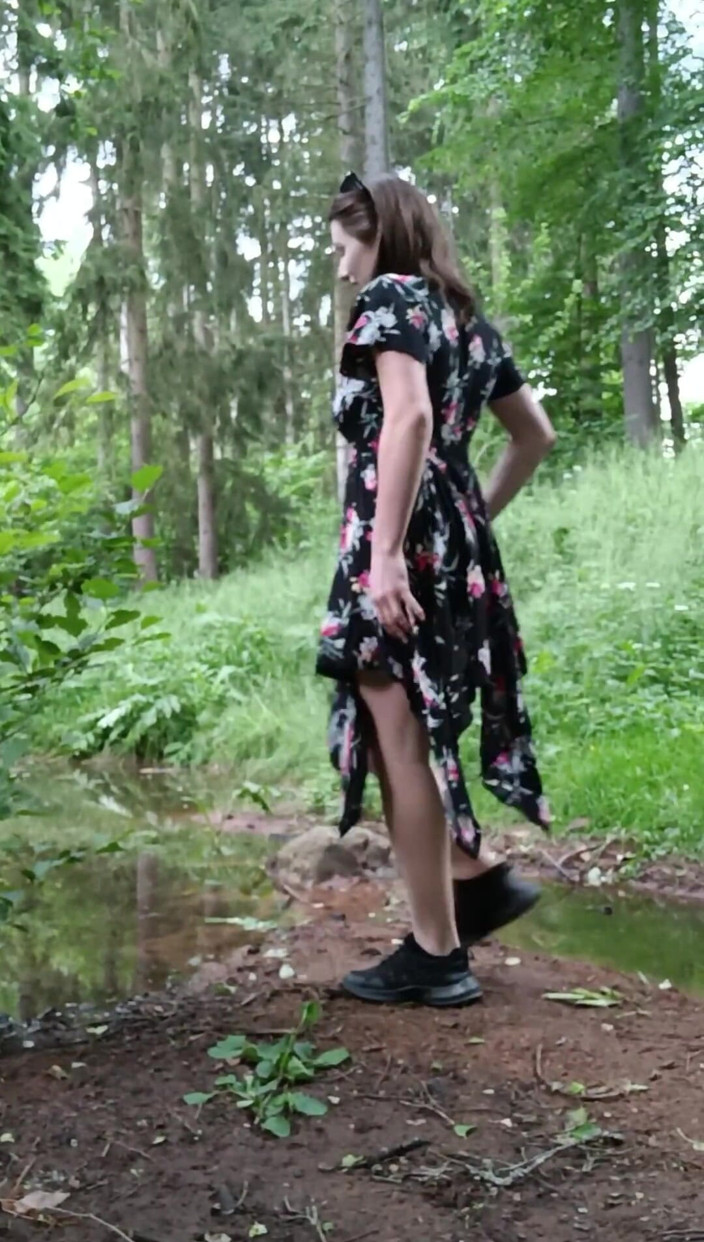 PeMy studio: Scopa nella foresta con la mia sorellastra troia