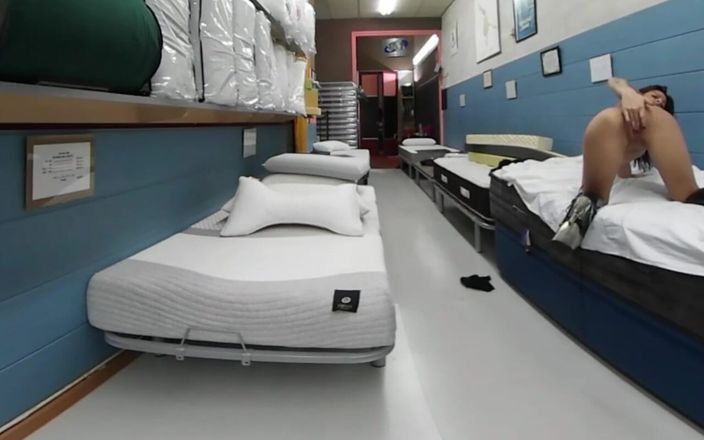 Thagson VR 360: I Love Testing Mattresses and Eating Your Balls.