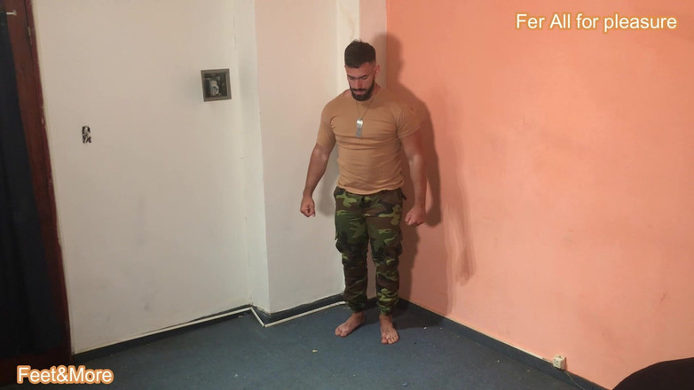 Fer All for pleasure: Soldatul Maximo se antrenează